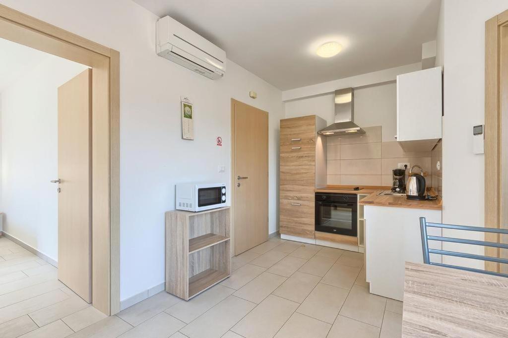 Lovely Fazana Apartments 400M From The Sea Exterior foto
