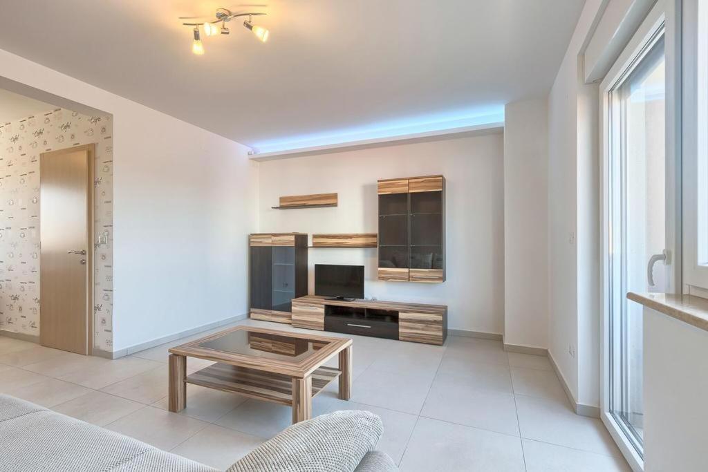 Lovely Fazana Apartments 400M From The Sea Exterior foto