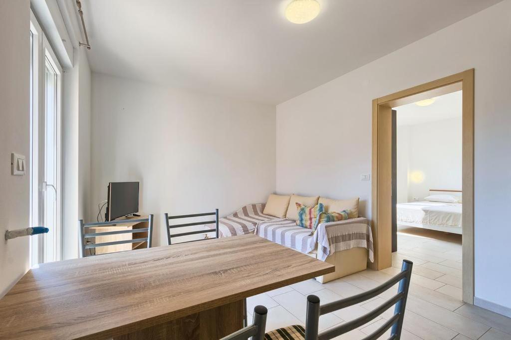 Lovely Fazana Apartments 400M From The Sea Exterior foto